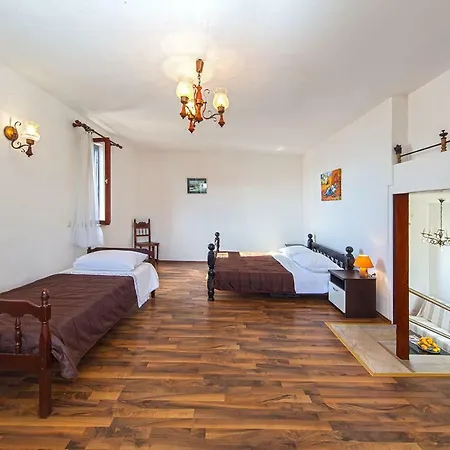 Villa Serventic *