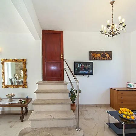 Serventic Villa *